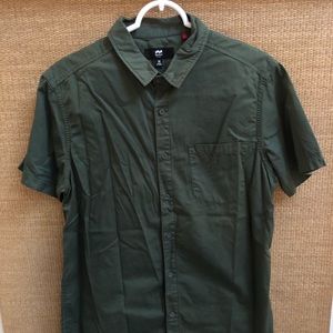 Banks Button Up Short Sleeve Shirt NWOT